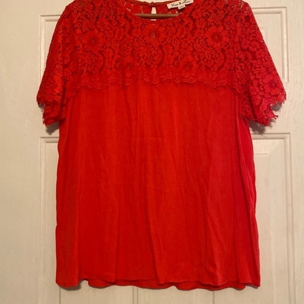 Vine & Love‎ lace top
